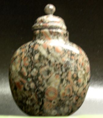 Tabati�re en jaspe de Dalmatie